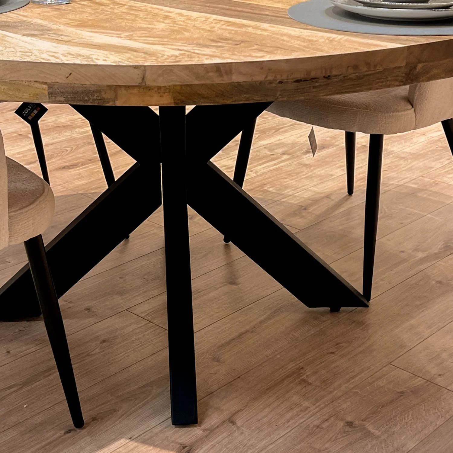 Grande Table à manger Ronde en bois massif- naturel/noir, EP4,5CM - FLAVIA - Image 8