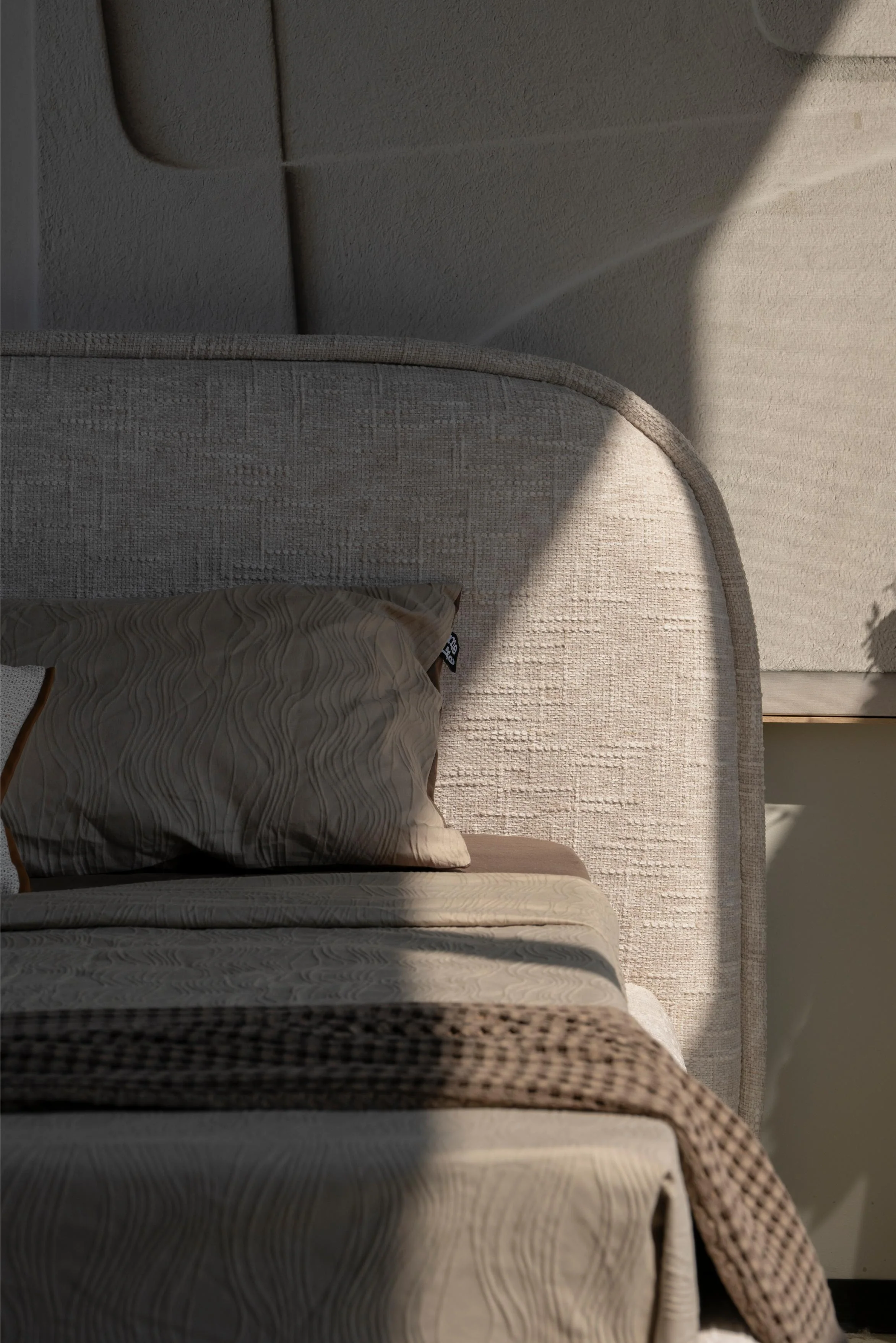 Lit avec sommier en tissu anti tâche -Mont Blanc - Image 10