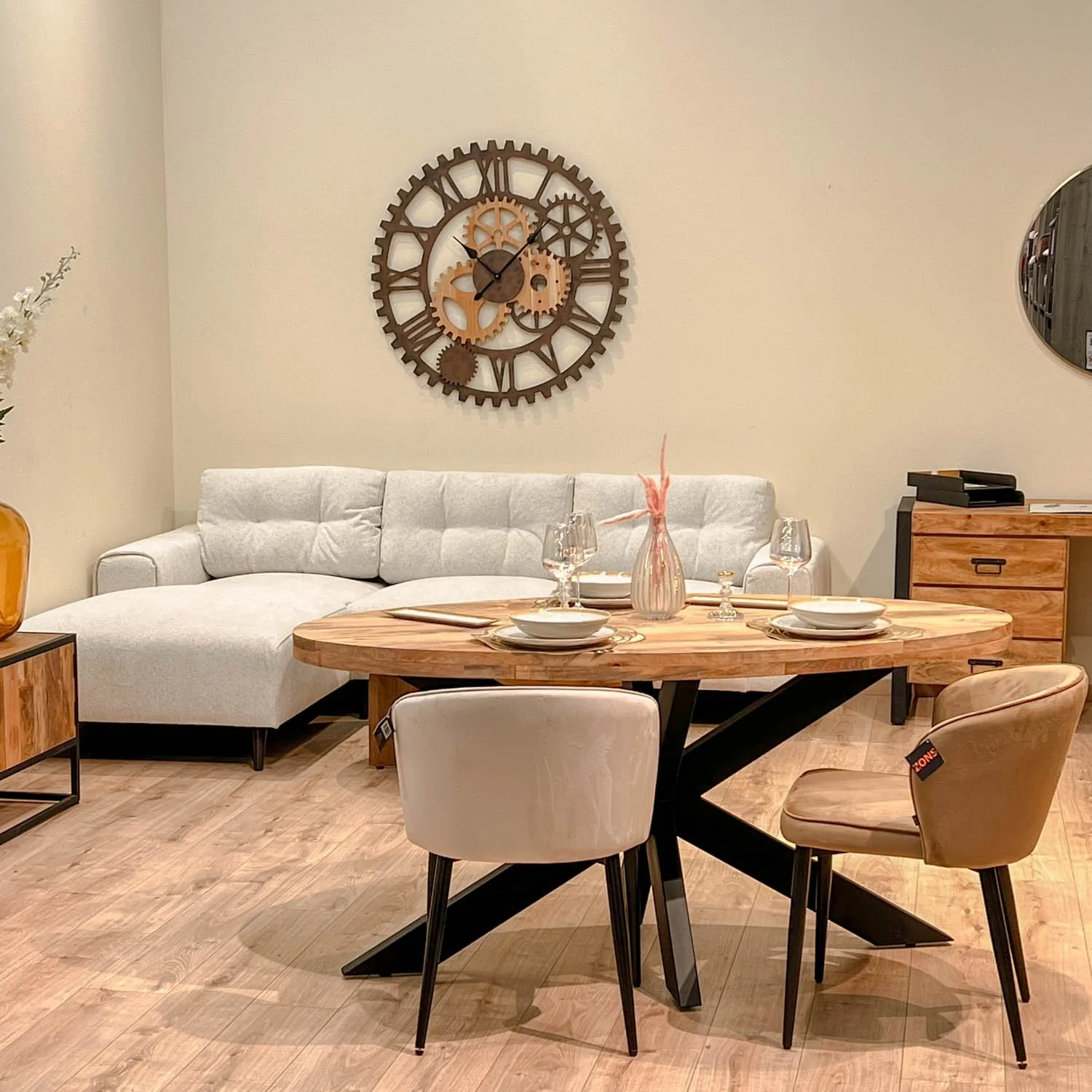 Table à manger ovale en bois massif avec pied noir - FLAVIA - Image 27