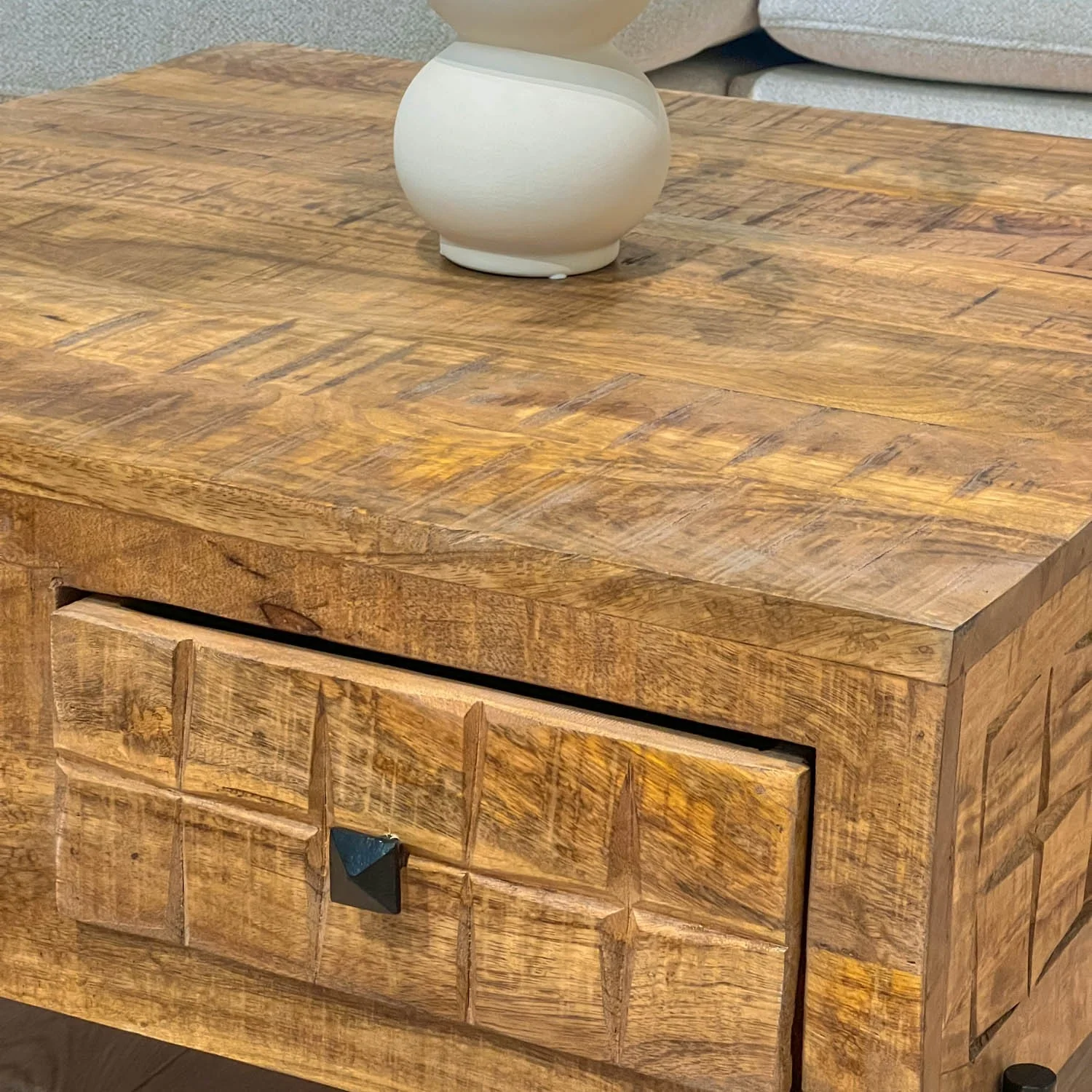 Table basse en bois de manguier, 80×80xH40 cm - MARIA - Image 10